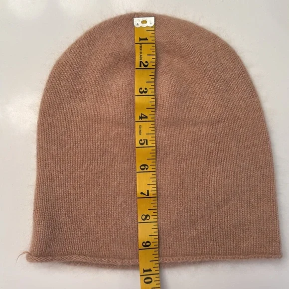 Banana Republic Cashmere Beanie - Picture 4 of 5
